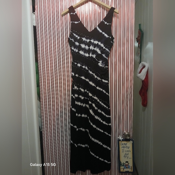 Never worn INC black tye dye tapered maxi dress with detail studs size petite/m - Picture 1 of 7